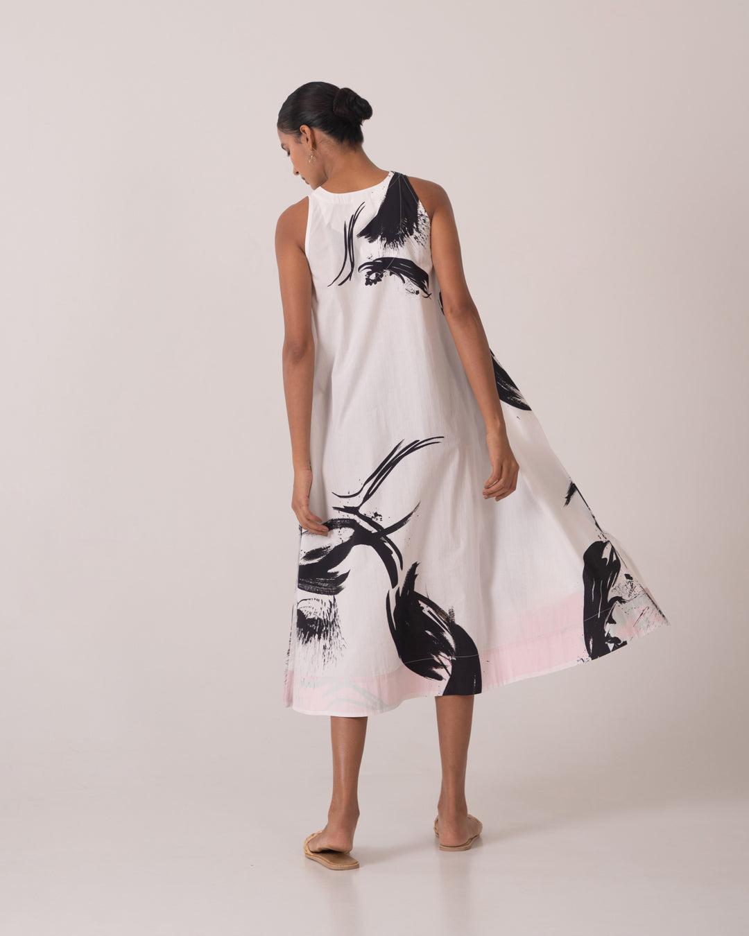 Lady Dress - White & black