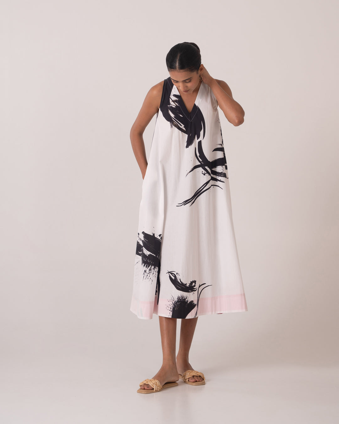 Lady Dress - White & black