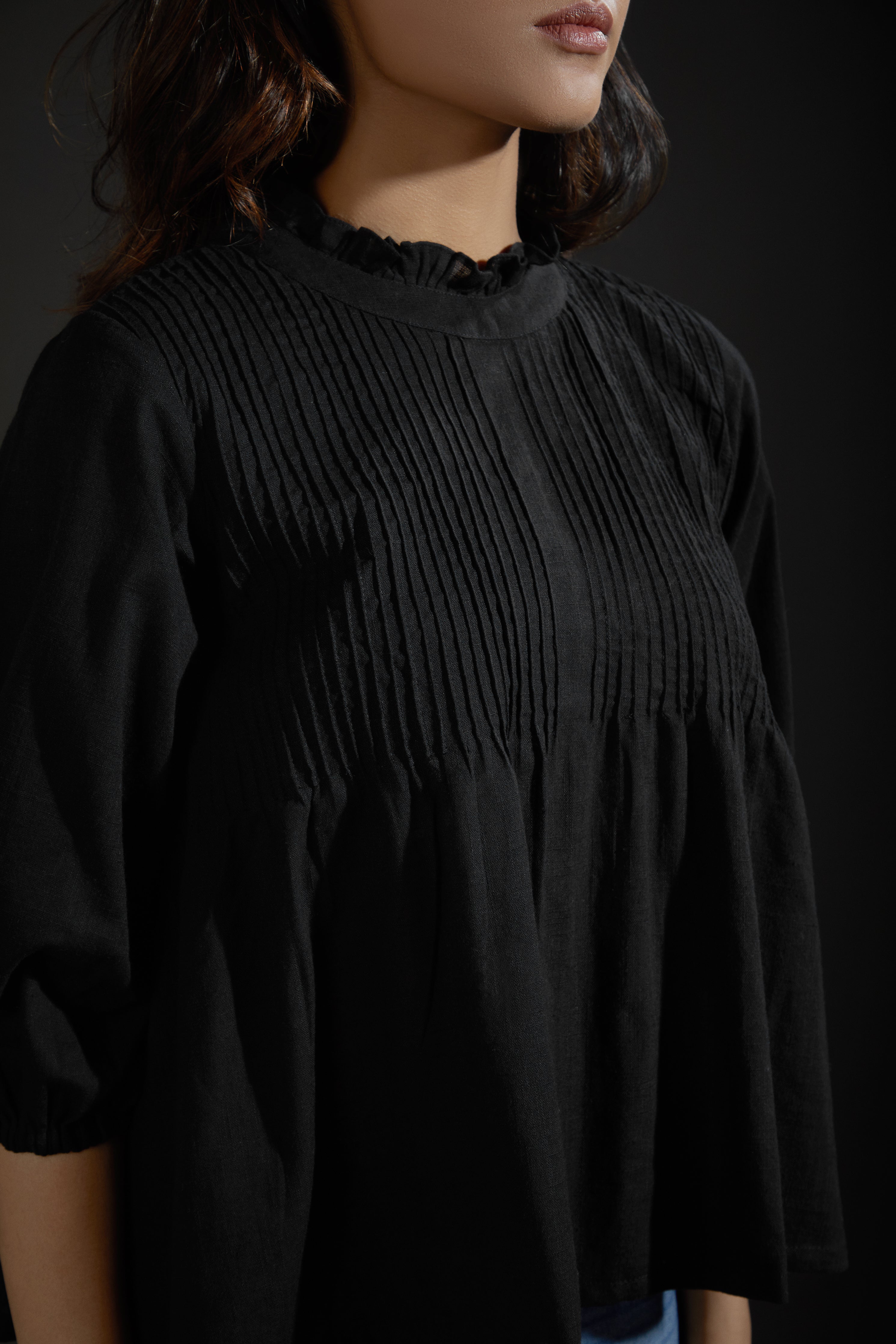 Pintuck top - Black