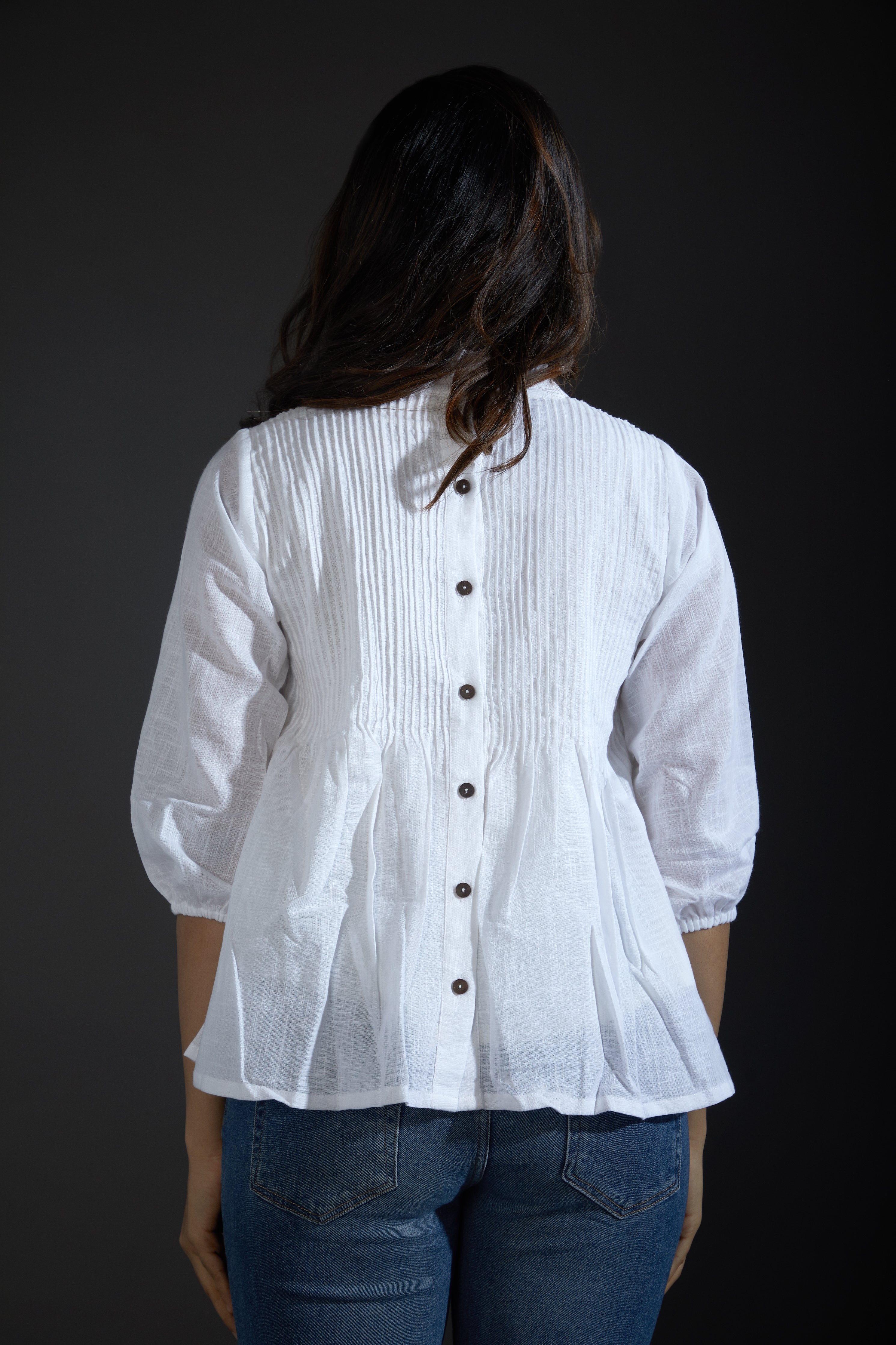 Pintuck top - White