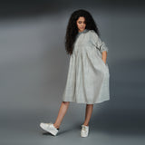 Pretty Pintuck dress – Grey