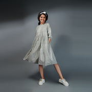 Pretty Pintuck dress – Grey