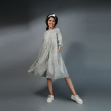Pretty Pintuck dress – Grey
