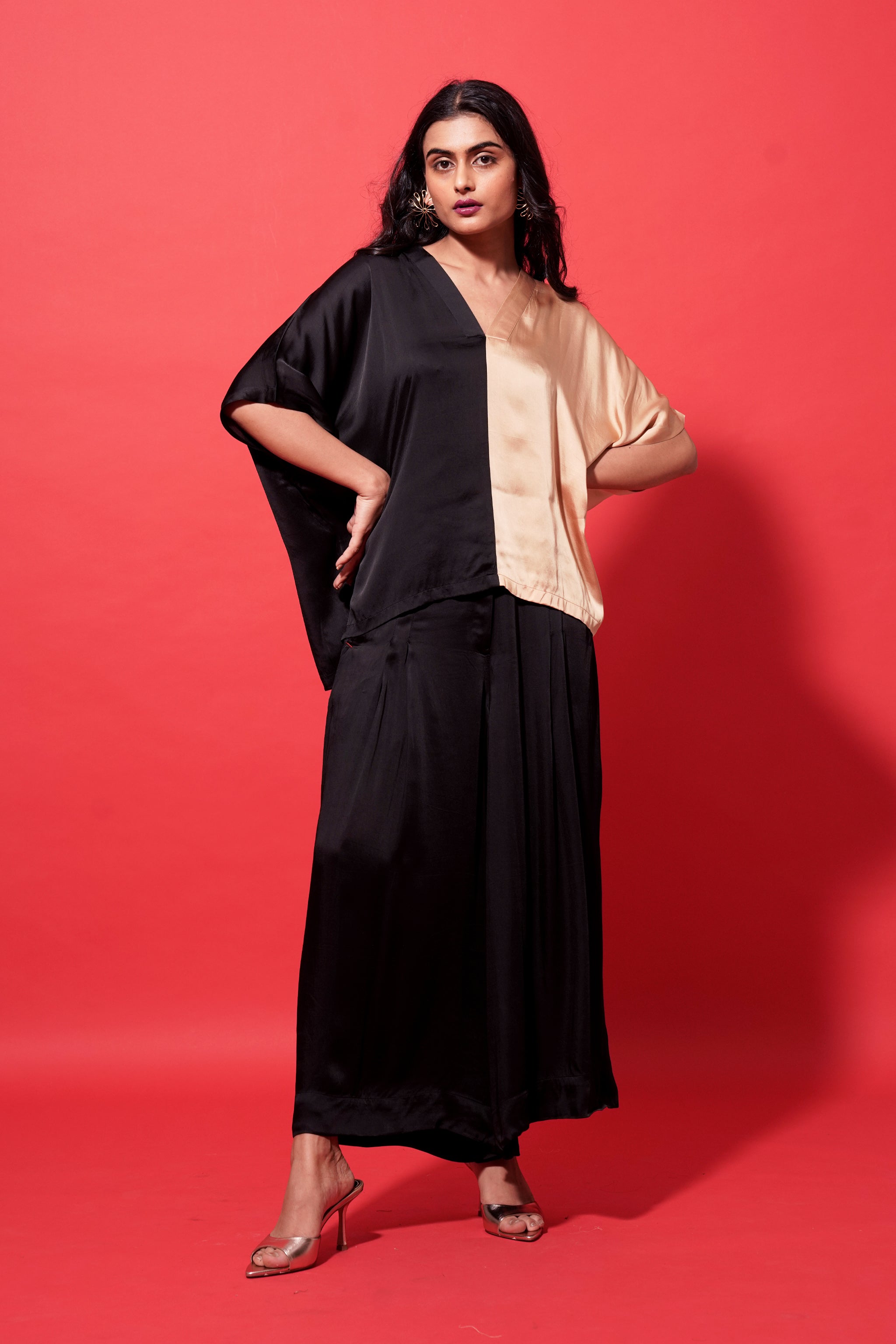 Nova Tunic- Black and Gold