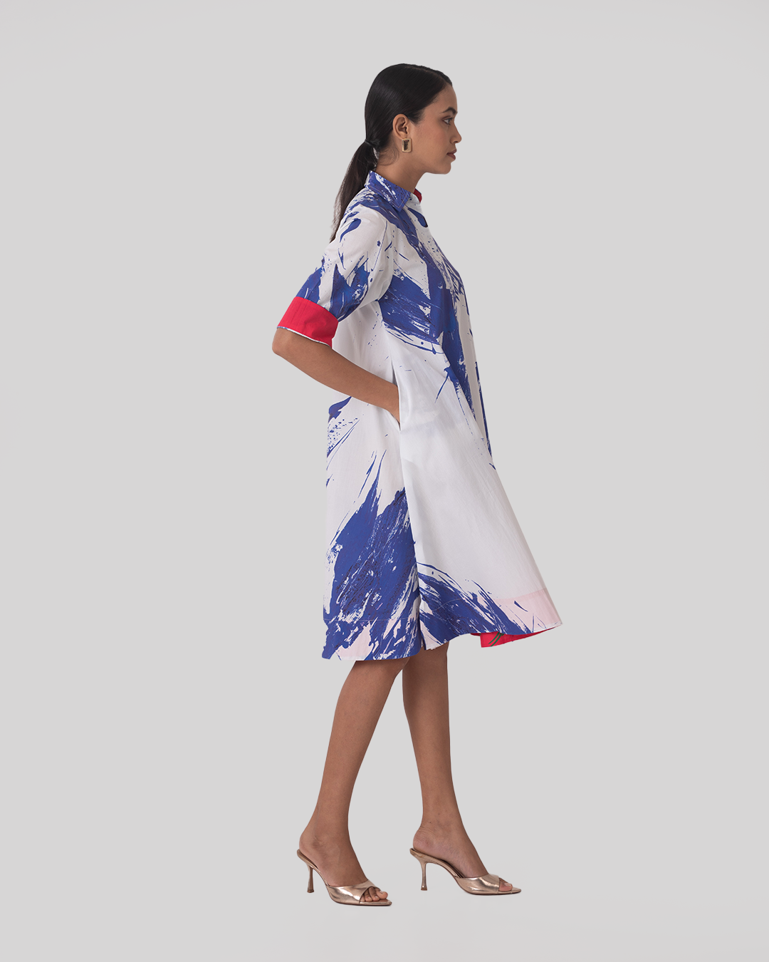 Noa  - White & Blue Splash