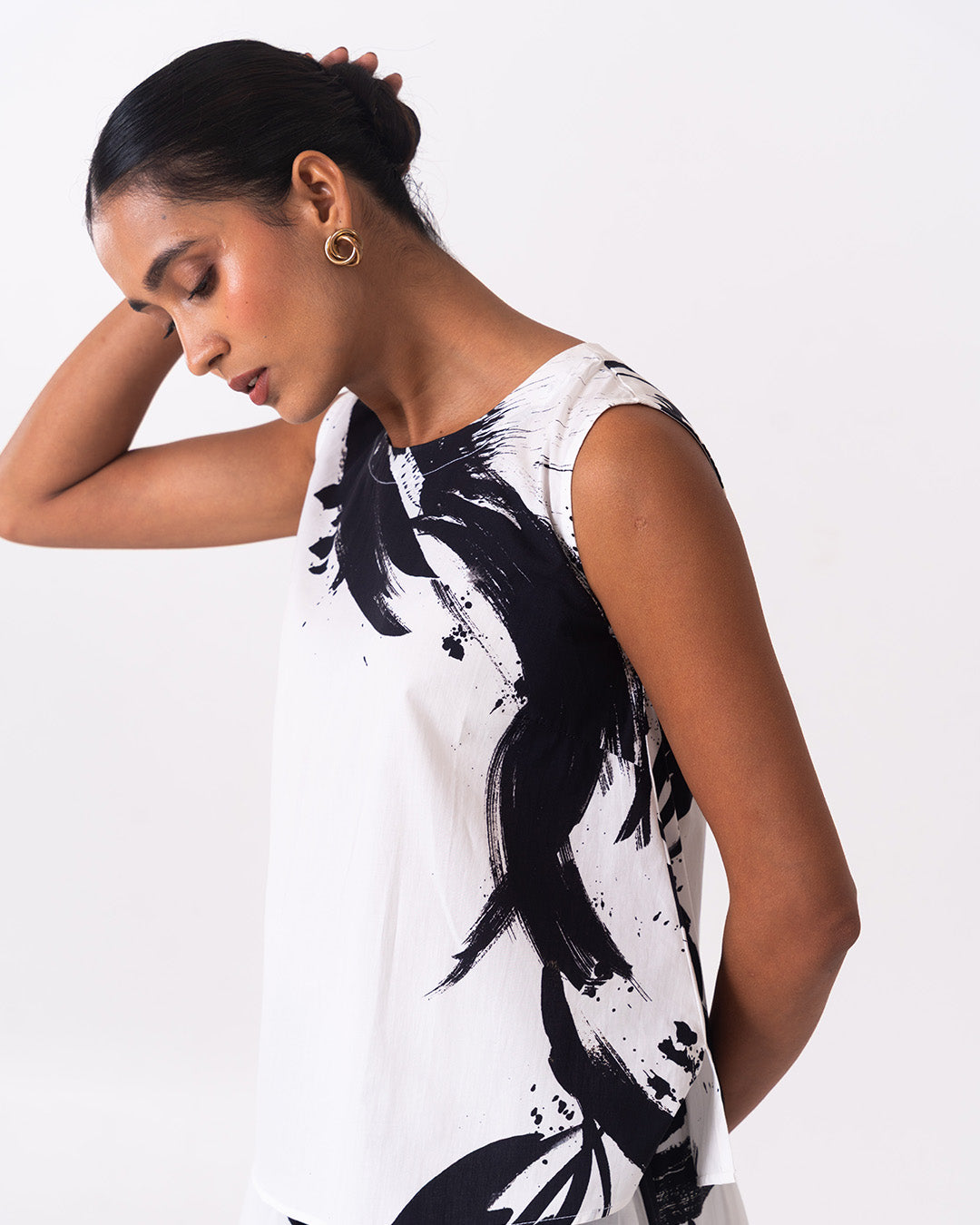 Fluid Top  - White & Black Splash