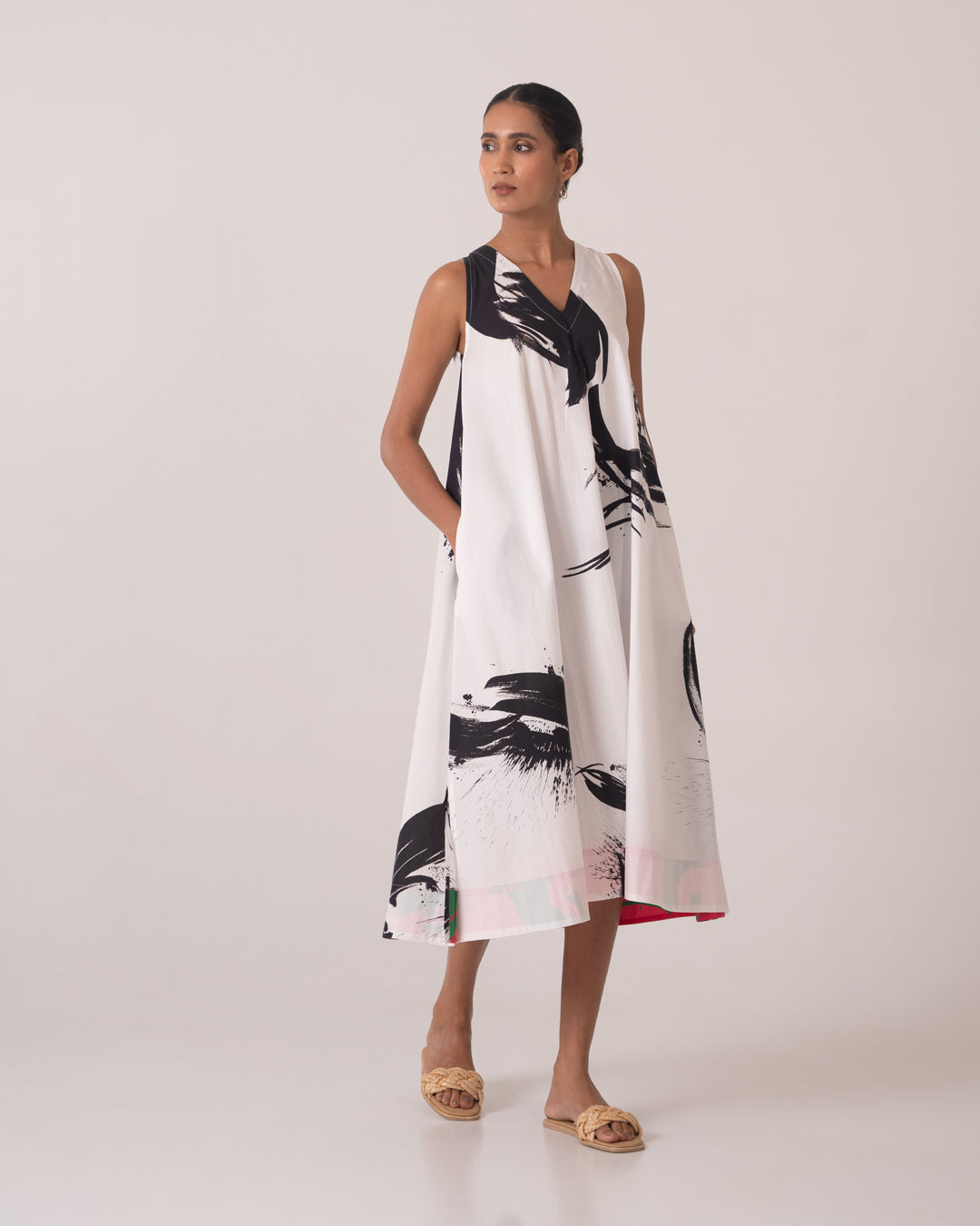 Lady Dress - White & black