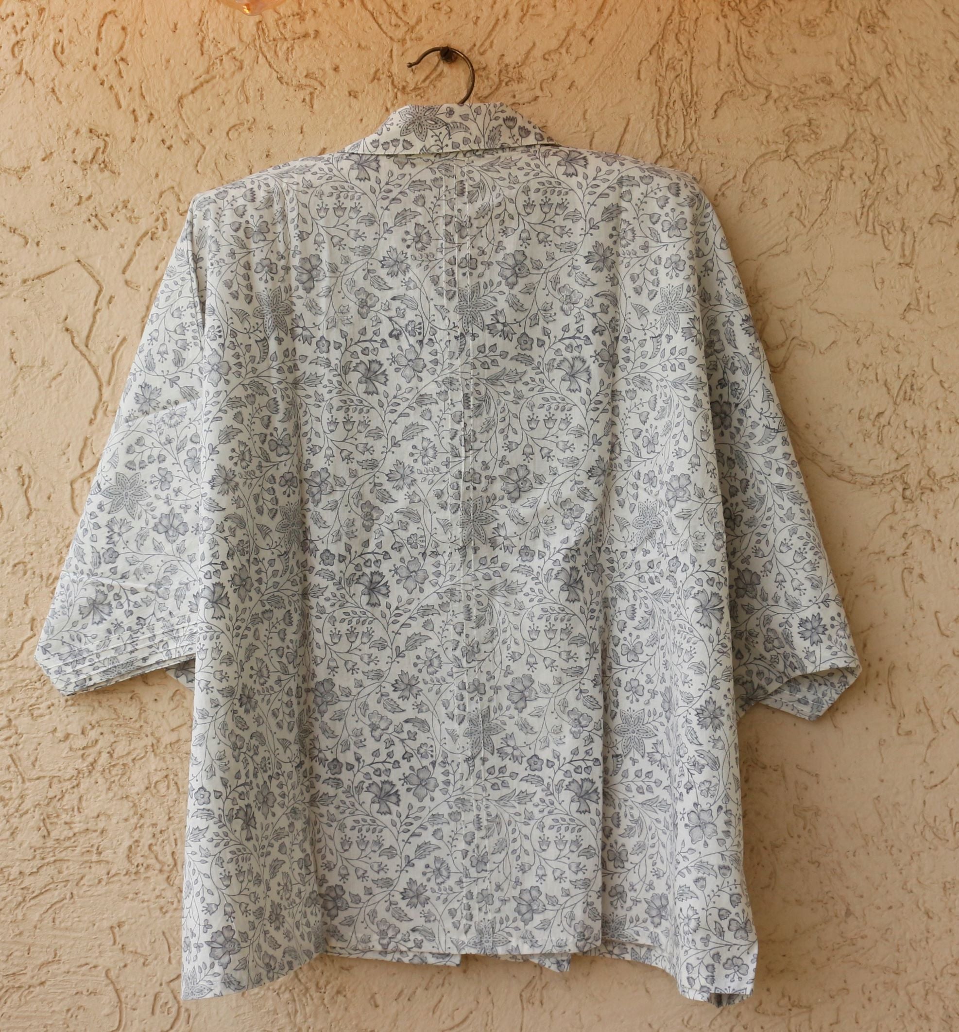 Passion Shirt - Grey floral